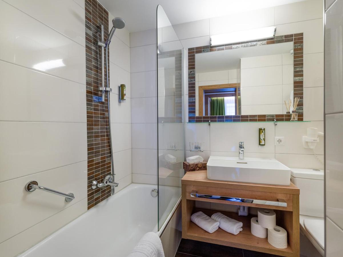 Apartmenthaus Katharina ไมย์อาโฮเฟิน ภายนอก รูปภาพ